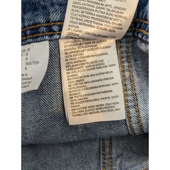 Divided by H&M Denim Mini Skirt Size 6 Blue Medium Wash Button Front Casual Work - Picture 4 of 9